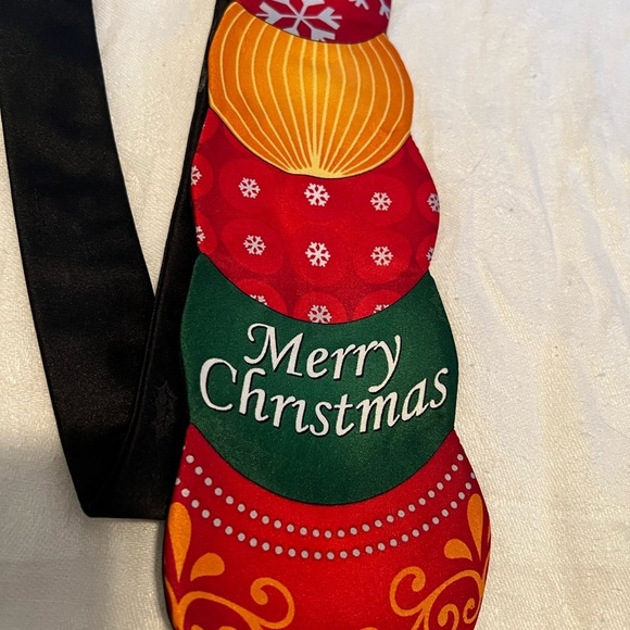 Don Loper by Beverly Hills Christmas bulb tie. - Picture 3 of 6